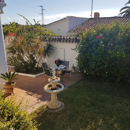 Bonita En Casa Palomas