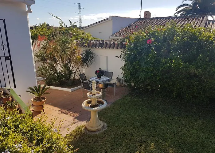 Bonita En Casa Palomas