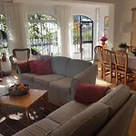 Villa Bonita En Casa Palomas